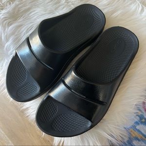 OOFOS Women's Black Ooahh Sport Slide Sandal | 6
